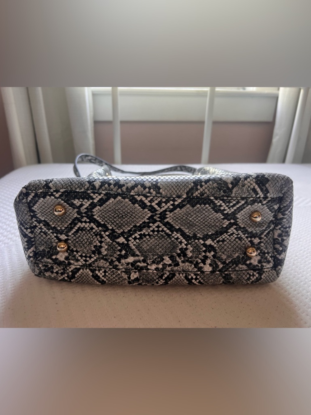 Snake-Print Handbag - Picture 3 of 7